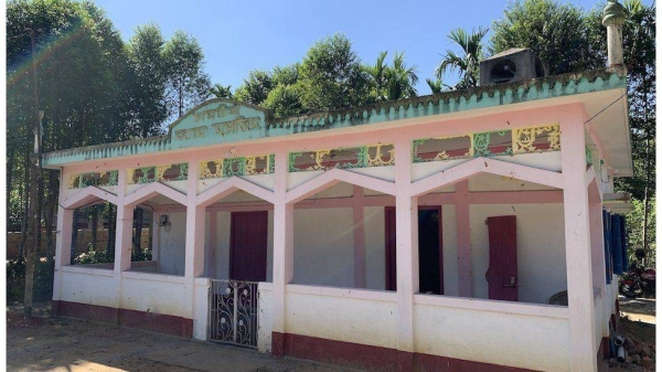Ameeruddin's shop was destroyed during the violence.