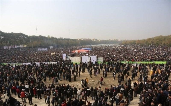 Hundreds of people were protesting in central Iranian cities demanding government action to solve water shortages.