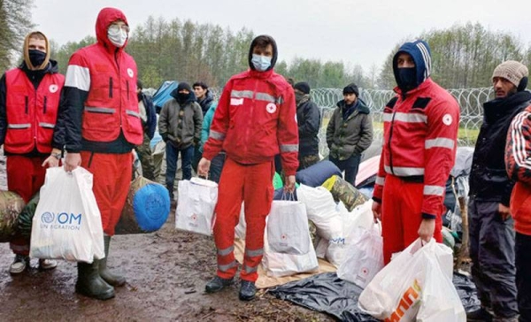 Migrants stranded in harsh conditions on the Belarus-Poland border. — courtesy UNHCR Belarus