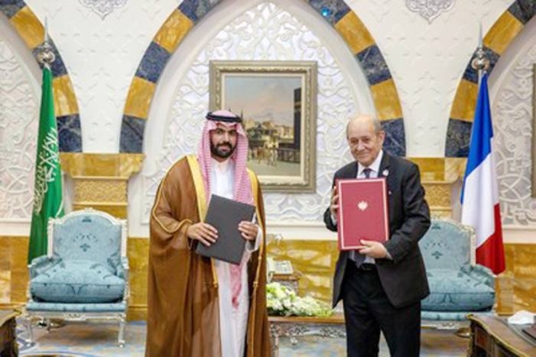 Villa Hegra signing by Prince Badr Bin Farhan, governor of the Royal Commission for AlUla and Minister for Europe and Foreign Affairs Jean-Yves Le Drian.