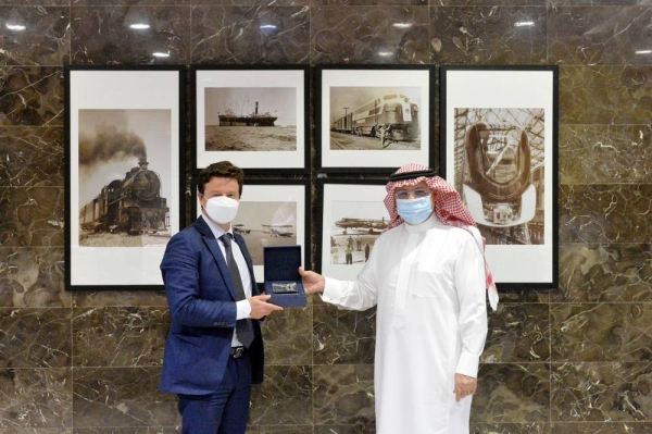 President of the General Authority of Civil Aviation (GACA) Abdulaziz Bin Abdullah Al-Duailej met on Tuesday with the Director General of Airports Council International (ACI) for the Asia Pacific region, Stefano Baronsi in Riyadh.