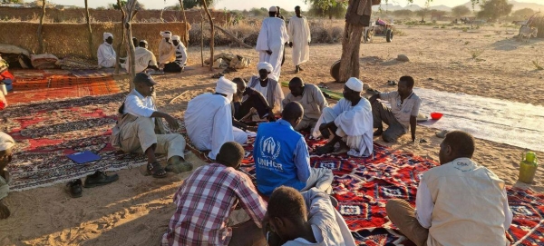 UNHCR staff assess the needs of people impacted by inter-communal violence in Jebel Moon, West Darfur.