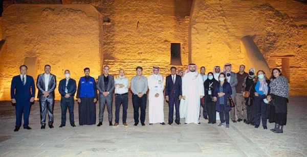 A delegation of participants in the meetings of the Arab States Broadcasting Union (ASBU) paid a visit to the historic Diriyah, Tarif quarter and archaeological sites in the governorate.