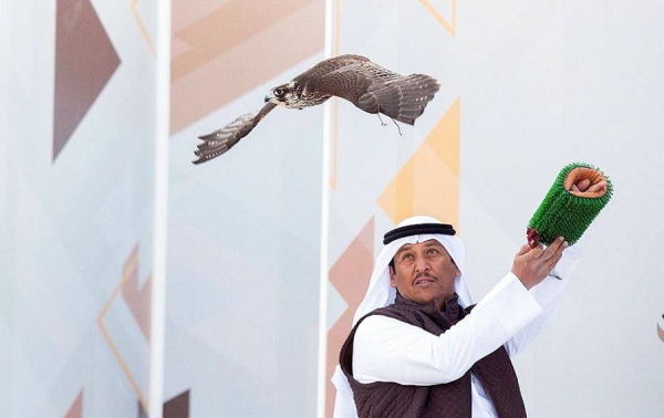 King Abdulaziz Falconry Festival 2021 has seen wide international participation in the Al-Mallouh competition.