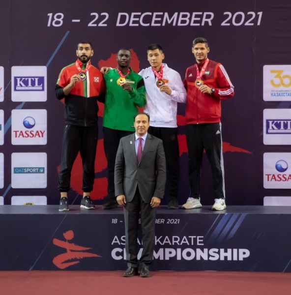 Hamdi won the gold medal after defeating his Iranian opponent 4/0 during his participation in the 19th edition of the Cadet and the 17th- U21 edition of the Senior Asian Karate Championship which was held at the city of Almaty in Kazakhstan, as it took place on December 19 to 22, 2021.