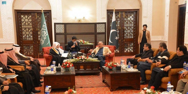 The Shoura Council delegation led by its Speaker Dr. Abdullah bin Mohammed bin Ibrahim Al Al-Sheikh during a discussion session with members of the Pakistan National Assembly in Islamabad on Thursday.