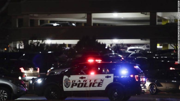 A shooting at an Illinois mall left three women wounded.
