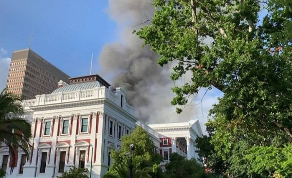Black smoke coming from the roof of the building in Cape Town.