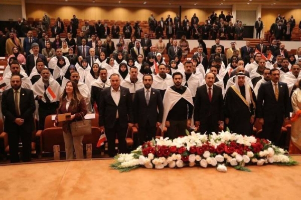 Iraqi parliament holds 1st session toward forming new government