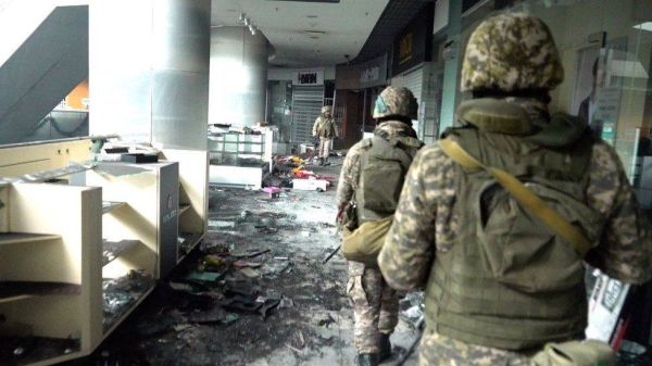 Kazakh soldiers at a mall in Almaty
