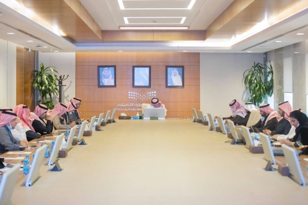 Minister of Education Dr. Hamad Al-Sheikh during a meeting with the education directors