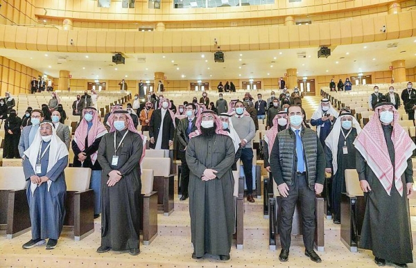 Deputy Minister of Industry and Mineral Resources Osama Bin Abdulaziz Al-Zamil inaugurated on Saturday the International Polymer Forum and the Plastic Manufacturers Exhibition 2022.