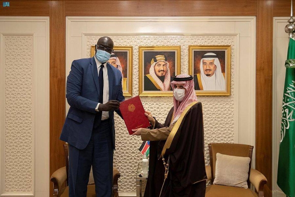 The message was received by Minister of Foreign Affairs Prince Faisal Bin Farhan Bin Abdullah during a meeting with South Sudan's Minister of Foreign Affairs and International Cooperation Mayiik Ayii Deng.