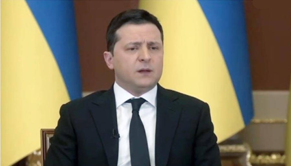 Ukrainian President Volodymyr Zelenskyy has called on the West to remain calm over the tensions with Russia, in spite of the suspicions that it plans to invade his country.