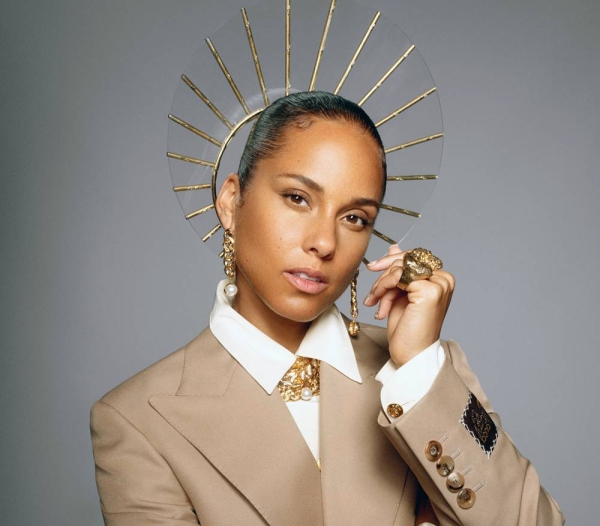 American musician/singer/songwriter/and multi-Grammy-award winner Alicia Keys will perform at AlUla  for the first time in the majestic epicenter of art, ancient civilization, and culture under a glistening night sky.