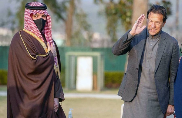 Pakistani Prime Minister Imran Khan received Minister of Interior Prince Abdulaziz Bin Saud Bin Naif in Islamabad on Monday.