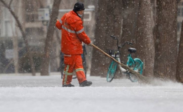 China issues blizzard alert in first Beijing snowfall of Olympics