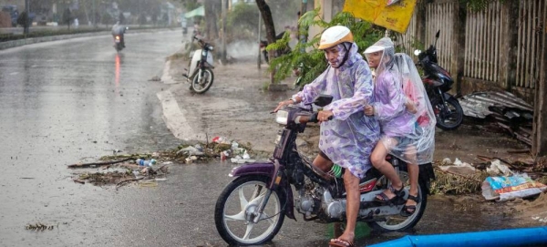 The main street of the Eben Ezer neighborhood in the Chamelecon sector, flooded after the IOTA storm. A colony that has left around 300 families affected for more than 10 days. San Pedro Sula, Cortés, Honduras Nov. 18, 2020. — courtesy UNICEF/Jimmy Girón/AFP-Servi