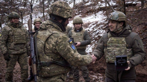 Press handout showing Ukrainian President Volodymyr Zelensky on the front line.
