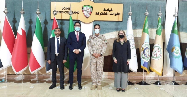 The Arab Coalition to Restore Legitimacy in Yemen hailed its meeting with the team of the International Committee of the Red Cross (ICRC) as constructive and fruitful. The meeting was held at the Coalition’s Joint Forces Command headquarters.