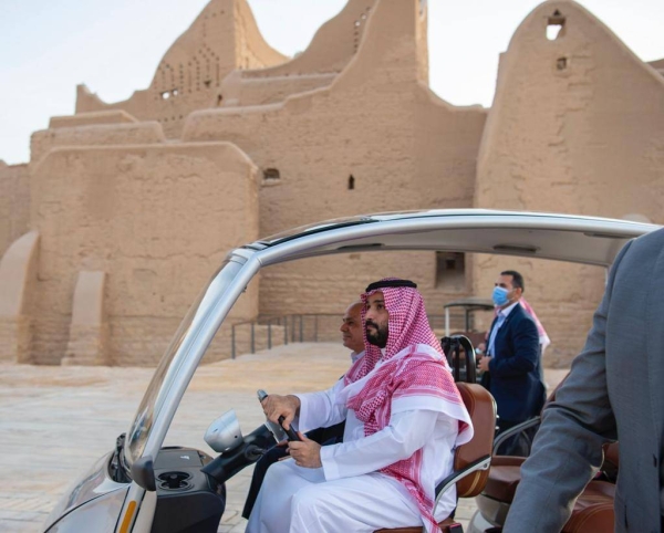 Crown Prince, Egyptian president tour Al-Turaif historical district in Diriyah