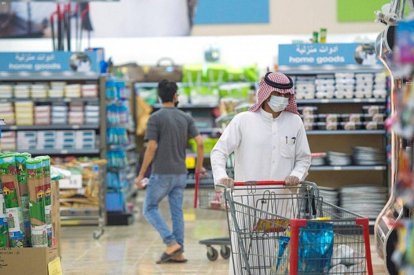 Consumers spent about SR1.57 billion on food and beverages during the second week of March.
