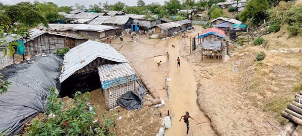 A busy street in the Kutupalong Rohingya refugee camp in Cox's Bazar, Bangladesh. — courtesy UNHCR/Amos Halder