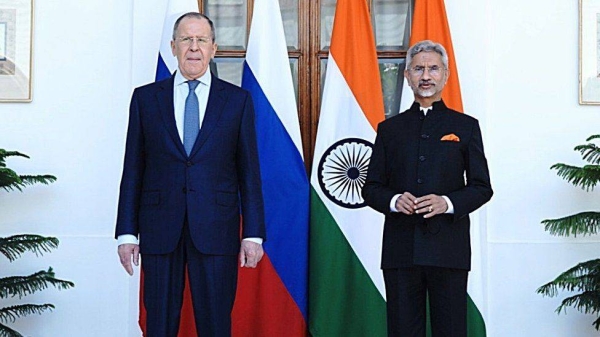 Sergei Lavrov (L) met S. Jaishankar in Delhi.
