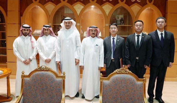 King Abdulaziz Public Library at its headquarters Monday signed a memorandum of understanding with Bayt El-Hekma Chinese Group in several fields.