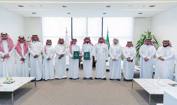 The MOC was signed by SFDA’s CEO Dr. Hisham Bin Saad Aljadhey and the SBA CEO Mohammad Bin Fahad Al-Harthi.