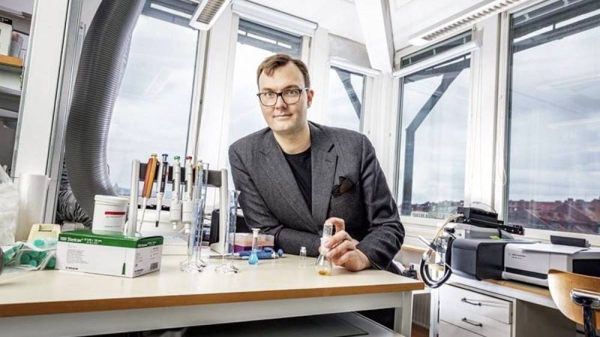 Dr. Kasper Moth-Poulson and his team have found a novel way to store solar energy. — courtesy Chalmers University of Technology/ Oscar Mattsson