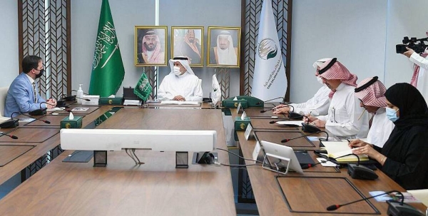 Advisor at the Royal Court and Supervisor General of KSrelief Dr. Abdullah Bin Abdulaziz Al Rabeeah and UN University for Peace Permanent Observer David Fernández Puyana signed the program at the center's headquarters in Riyadh.
