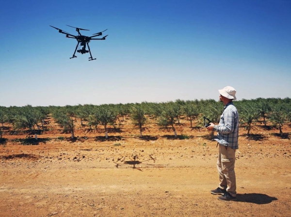 The KAUST Hydrology, Agriculture and Land Observation Lab (HALO) is a techie’s paradise, with shelf and floor space brimming with remote sensing instruments and calibration tools of every size, shape and color used for gathering and validating data in the field, in this case, three mangrove study sites in the KAUST Nature Conservation Area.