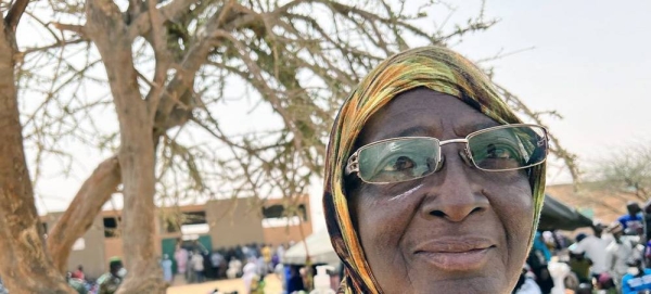 A displaced family walks through Ouallam camp in Niger. — courtesy UN Photo/Eskinder Debebe