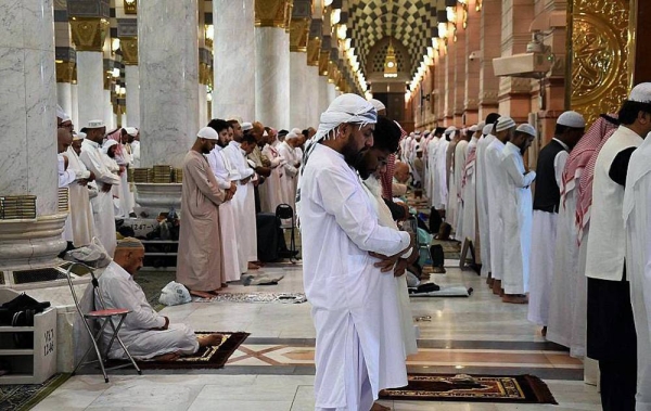 The number of Umrah performers and visitors who arrived in Madinah through air, land and sea ports since the beginning of the Umrah season of this year totaled 1,542,960 Umrah performers.