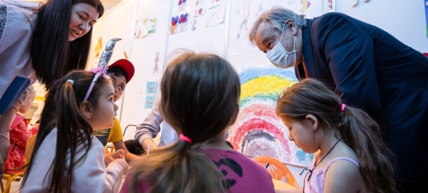 UN Secretary-General António Guterres visits a refugee center in Chișinău, Moldova.