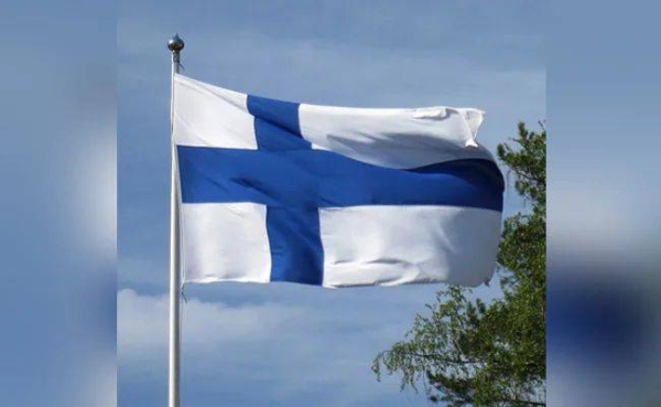 Finland has a 1,300km border with Russia.
