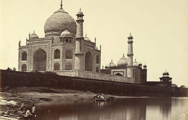 The Taj Mahal was built by Mughal emperor Shah Jahan (right) in memory of his queen Mumtaz (left).