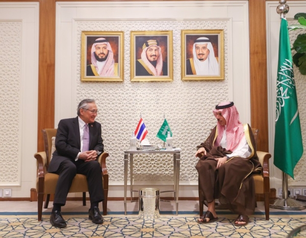 Prince Faisal received on Monday Thai Deputy Prime Minister and Minister of Foreign Affairs Don Pramudwinai in Riyadh.