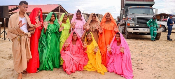 Women from the Wayúu indigenous community in La Guajira, Colombia, work together on the largest recycling project in their region.