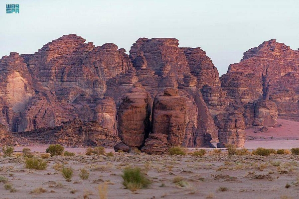 Hisma Desert, 500 million years old, is an open museum of rock formations, rare gharameel