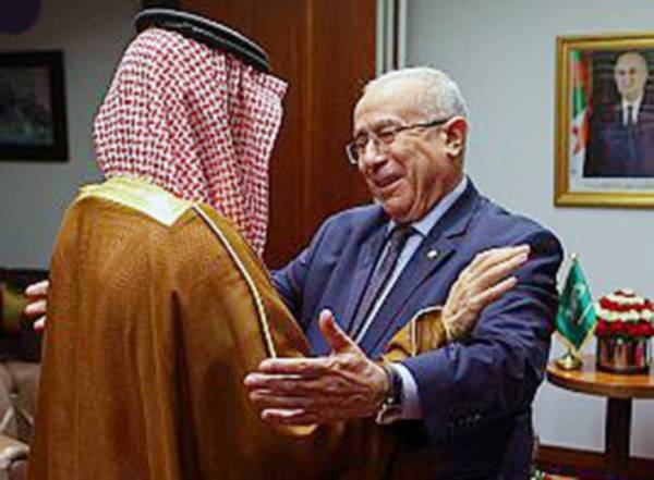Minister of Foreign Affairs and National Community Abroad in the People's Democratic Republic of Algeria Ramtane Lamamra received in Algiers Wednesday evening Minister of Foreign Affairs Prince Faisal Bin Farhan Bin Abdullah.