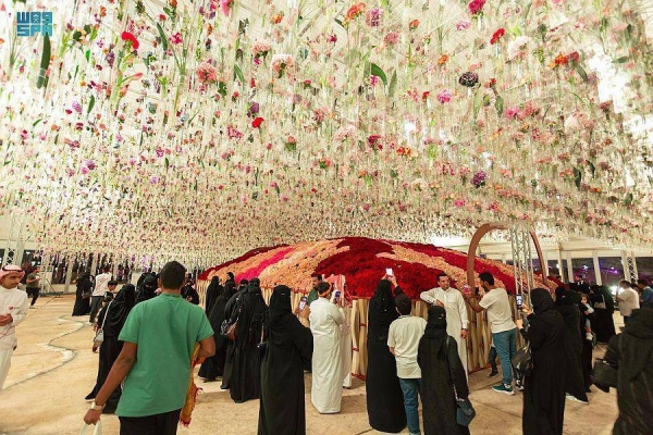 The Taif Rose Festival was organized by the Ministry of Culture to celebrate the cultural, heritage and creative values associated with Taif rose for nine centuries. 