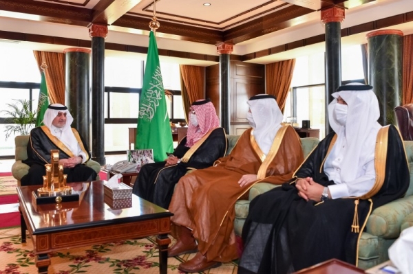Emir of Tabuk Prince Fahd Bin Sultan lauded the remarkable achievements being made by the University of Tabuk in academic and research fields.