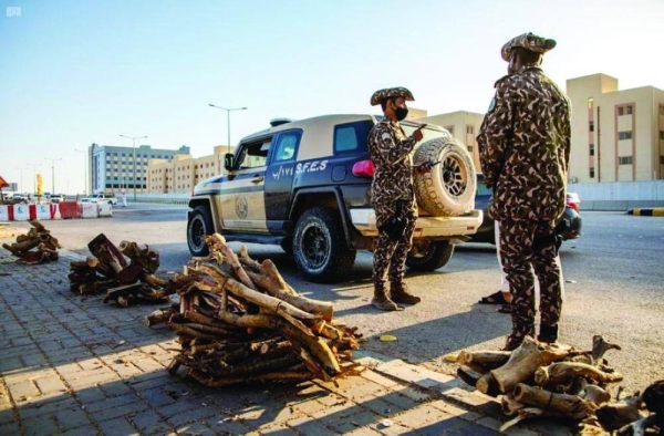 Officers of the Special Forces for Environmental Security taking part in the campaign.