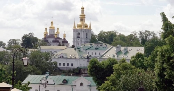 Moscow-affiliated branch of Ukrainian Orthodox Church cuts ties over war