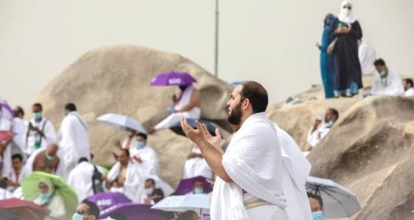 The Ministry of Hajj and Umrah has stated that increase in the number of domestic pilgrims in a single request will reduce the chances for qualifying the nominees in the Hajj’s e-draw.