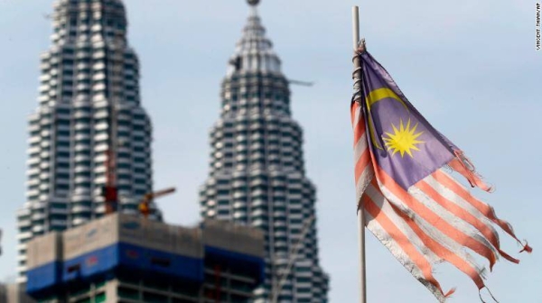 Malaysia's government says it will abolish the death penalty and halt all executions, in a rare move against capital punishment in Asia.