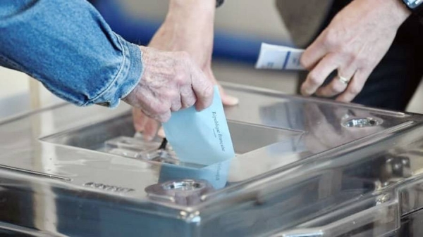 Voting got under way in mainland France on Sunday in the first round of parliamentary elections, with record numbers of voters seen abstaining.
