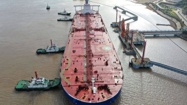 Oil tanker at terminal operated by China Petrochemical Corporation in Zhoushan, Zhejiang Province of China.
